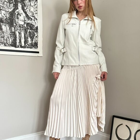 Vintage Jackets & Blazers - VINTAGE WHITE LEATHER ZIP UP MOTO JACKET